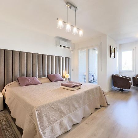 Impresionante Apartamento Delante Del Mar Vilassar De Mar Eksteriør bilde